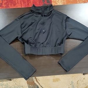 Alleson long sleeved crop top